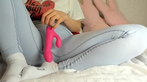 Mia online show from February 7, 12:53 am