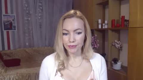 Snapshot of sweety_friend chatting on February 8, 9:04 pm Sweety friend online show from February 8, 9:04 pm