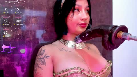 maria online show from December 15, 8:25 pm