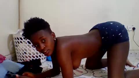 sweety_petite online show from October 22, 8:14 am