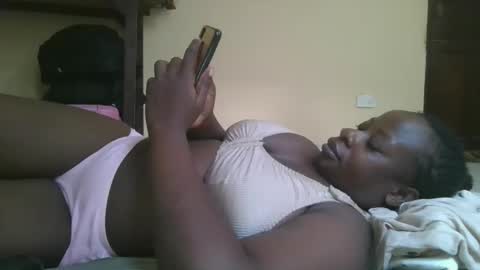 sweetyass25 online show from November 12, 6:58 am