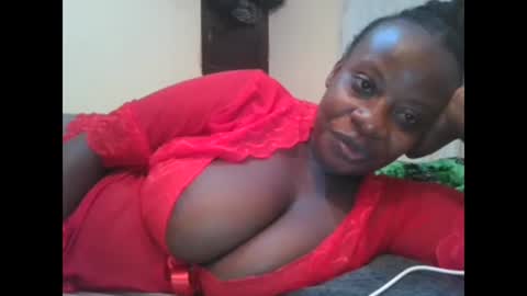 sweetyass25 online show from May 10, 6:02 pm