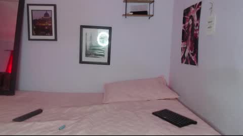 Snapshot of sweetybrenda_ chatting on March 8, 7:20 pm Brenda online show from March 8, 7:20 pm