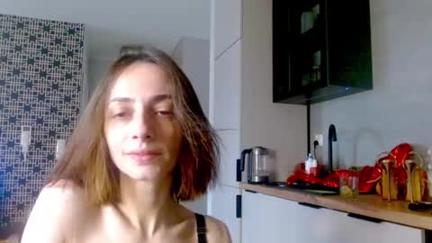 sweetycherrylove online show from March 17, 1:36 pm