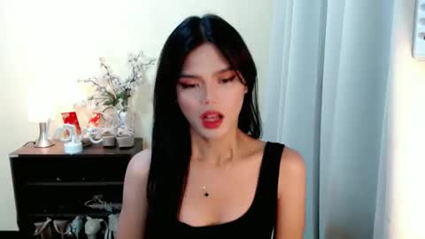 Snapshot of sweetytrannygirlxx chatting on March 5, 2:46 am Megan online show from March 5, 2:46 am