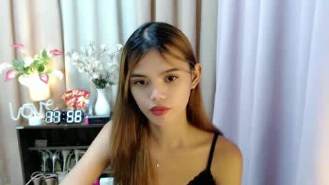 Snapshot of sweetytrannygirlxx chatting on December 18, 3:56 am Megan online show from December 18, 3:56 am