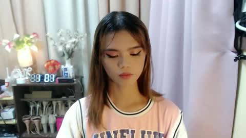 Snapshot of sweetytrannygirlxx chatting on January 15, 5:01 am Megan online show from January 15, 5:01 am