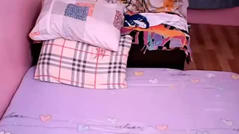 Sweetyummygirl online show from December 17, 7:58 am