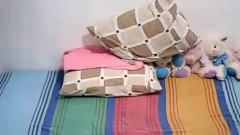 Snapshot of sweetyummygirl chatting on June 13, 1:36 am Sweetyummygirl online show from June 13, 1:36 am