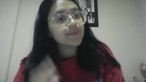 Snapshot of sweetyypeach chatting on December 8, 4:14 am sweetyypeach online show from December 8, 4:14 am