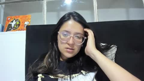 Snapshot of sweetyypeach chatting on January 13, 11:27 pm sweetyypeach online show from January 13, 11:27 pm
