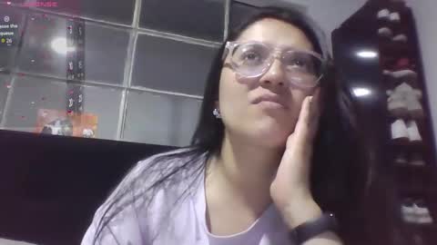 Snapshot of sweetyypeach chatting on September 12, 4:01 am sweetyypeach online show from September 12, 4:01 am