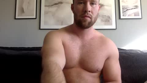 Snapshot of swekingxx chatting on February 14, 1:18 pm swekingxx online show from February 14, 1:18 pm