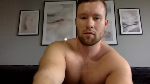 Snapshot of swekingxx chatting on February 21, 9:24 am swekingxx online show from February 21, 9:24 am