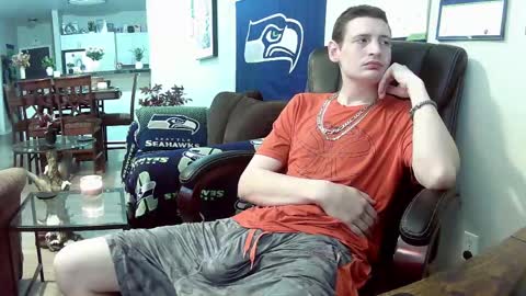 Snapshot of swelteringk chatting on February 24, 5:20 pm Kile online show from February 24, 5:20 pm