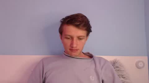 Snapshot of swetieecharmm chatting on February 5, 8:52 am Cat online show from February 5, 8:52 am