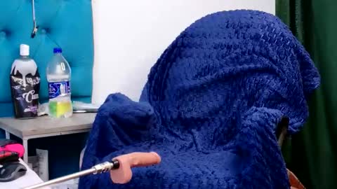 Snapshot of swetsofy chatting on May 16, 2:27 pm soffya online show from May 16, 2:27 pm
