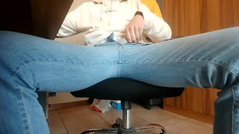 swimbtm online show from March 30, 7:20 am