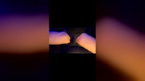 Snapshot of swimjock92262 chatting on February 13, 9:27 am swimjock92262 online show from February 13, 9:27 am