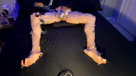 Snapshot of swimjock92262 chatting on February 16, 12:18 am swimjock92262 online show from February 16, 12:18 am