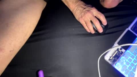 Snapshot of swimjock92262 chatting on April 3, 12:19 am swimjock92262 online show from April 3, 12:19 am