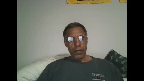 swimmerbod2495 online show from May 7, 2:50 am