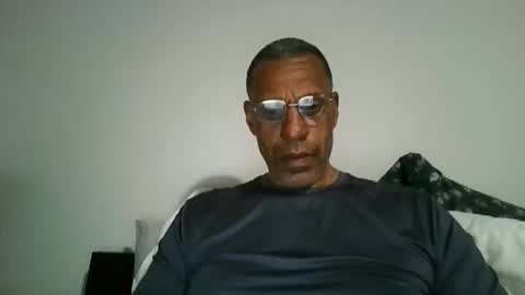swimmerbod2495 online show from May 22, 1:57 am
