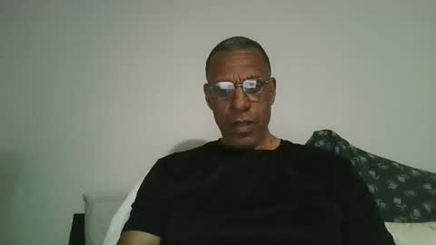 swimmerbod2495 online show from May 26, 3:24 am