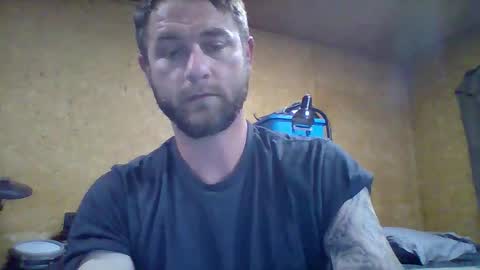 switchleg242 online show from April 26, 5:49 am