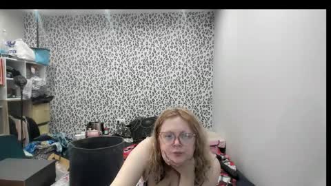 switchlorenx online show from March 22, 1:03 pm