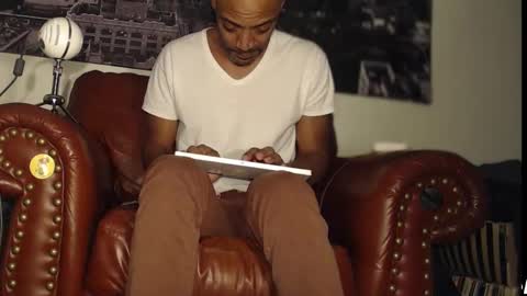 Snapshot of swolebbc chatting on October 23, 5:18 am The DickGod online show from October 23, 5:18 am