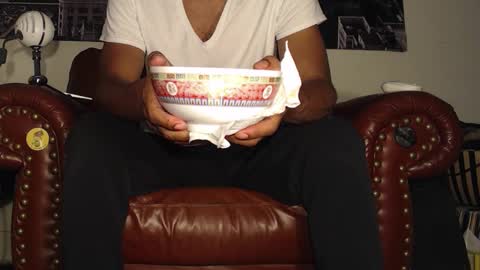 Snapshot of swolebbc chatting on October 28, 2:15 am The DickGod online show from October 28, 2:15 am