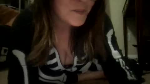 Snapshot of swoon_bby chatting on December 19, 3:51 am swoon_bby online show from December 19, 3:51 am
