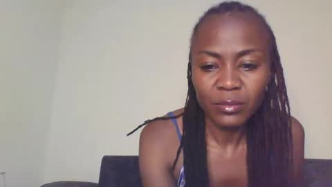 Snapshot of swtebony1 chatting on April 21, 10:23 pm ALICIA online show from April 21, 10:23 pm