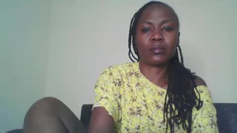 Snapshot of swtebony1 chatting on May 7, 10:37 pm ALICIA online show from May 7, 10:37 pm