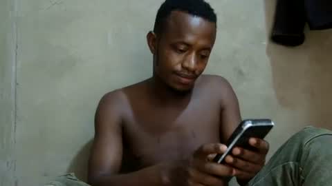 Snapshot of swthairy_dick chatting on April 29, 9:02 am swthairy_dick online show from April 29, 9:02 am