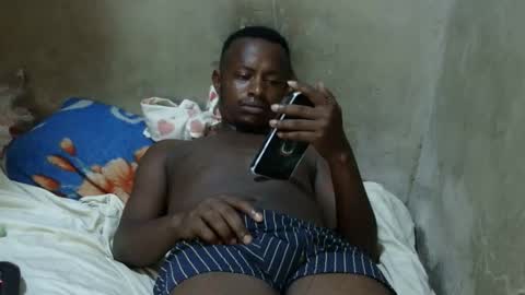 Snapshot of swthairy_dick chatting on May 24, 7:35 am swthairy_dick online show from May 24, 7:35 am
