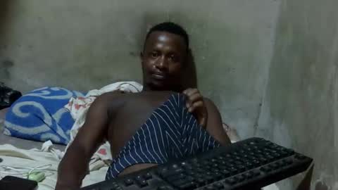 Snapshot of swthairy_dick chatting on May 30, 3:14 am swthairy_dick online show from May 30, 3:14 am