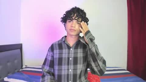 Snapshot of swwet_boy chatting on September 29, 3:06 pm swwet_boy online show from September 29, 3:06 pm