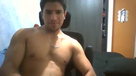 Snapshot of sxgx_nm chatting on April 4, 6:33 am sxgx_nm online show from April 4, 6:33 am