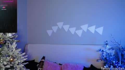 Snapshot of syaosan_ chatting on December 19, 3:29 am syaosan_ online show from December 19, 3:29 am