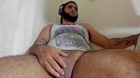 Snapshot of syd_achmed chatting on January 16, 6:39 am Greg online show from January 16, 6:39 am
