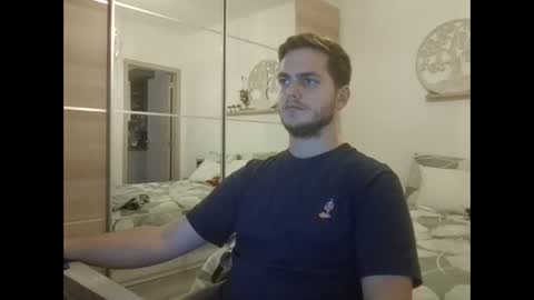 syl092 online show from October 14, 5:03 pm