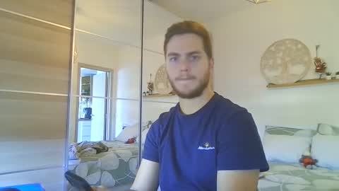 syl092 online show from October 24, 10:00 am