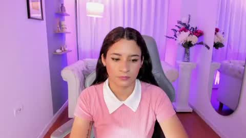 Snapshot of sylvana_cox chatting on July 2, 3:56 am sylvana online show from July 2, 3:56 am
