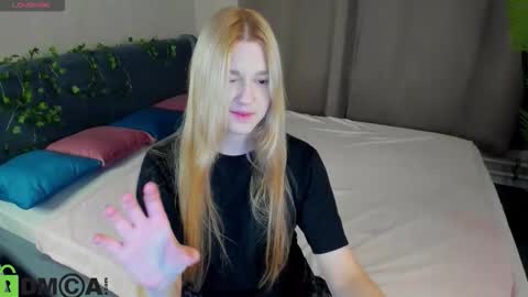 Sylvia online show from November 22, 9:08 am