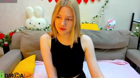 Sylvia online show from February 22, 11:36 pm