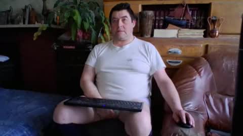 Snapshot of sympa_trique chatting on January 17, 8:08 am sympa_trique online show from January 17, 8:08 am