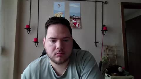 Snapshot of sympon1e chatting on February 24, 9:29 am sympon1e online show from February 24, 9:29 am