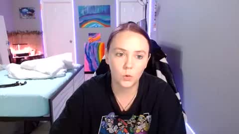 Snapshot of syndica chatting on June 13, 8:18 pm Jennah online show from June 13, 8:18 pm